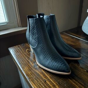 Amazon Black Faux-Snakeskin Pointed Ankle Booties